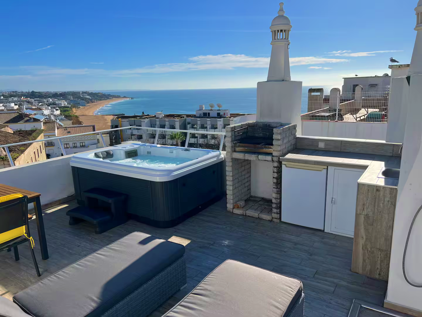 Rooftop BBQ Area